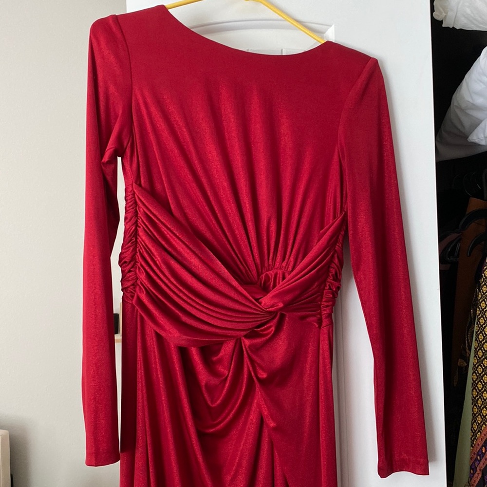 Vince Camuto Red Long Gown Formal Dress size 2P